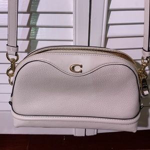Coach dome crossbody - cream color pebble leather